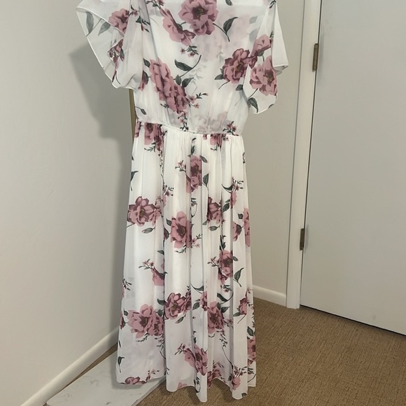 Cupshe Floral Dress - Picture 4 of 5